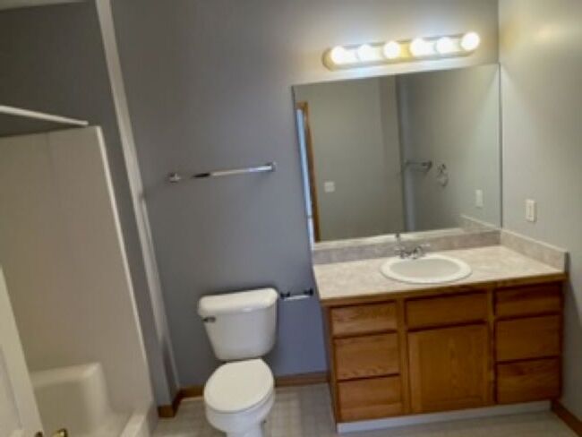 Building Photo - 5307 Chaucer Dr