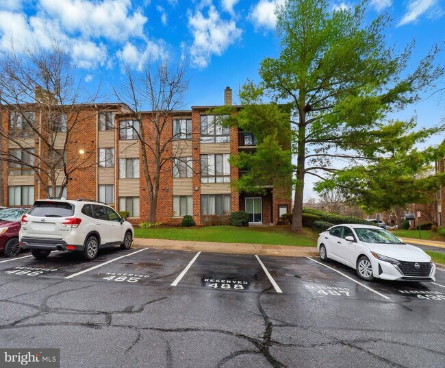 Building Photo - 13201 Chalet Pl