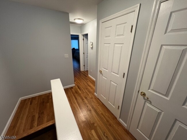 Building Photo - 497 Division Ave