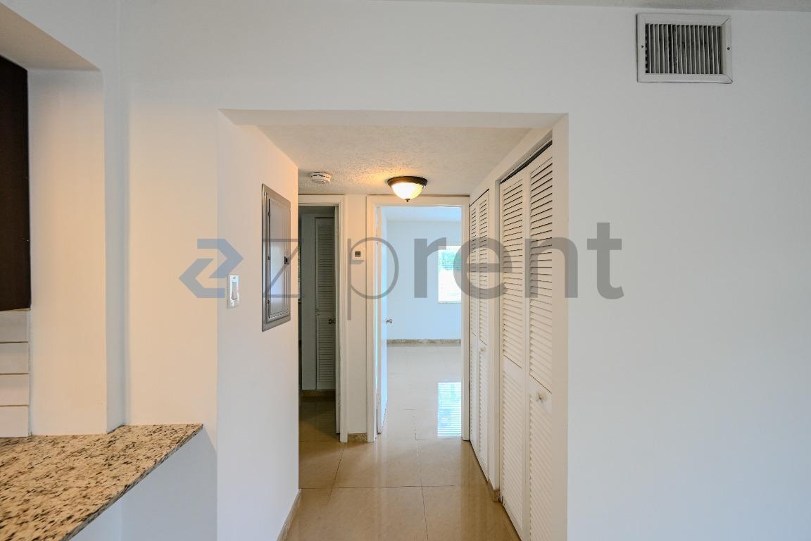 Building Photo - Unit Unit 6/Bamboo Villas