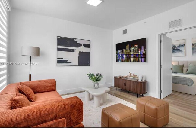 Building Photo - 1542 NW 2nd St