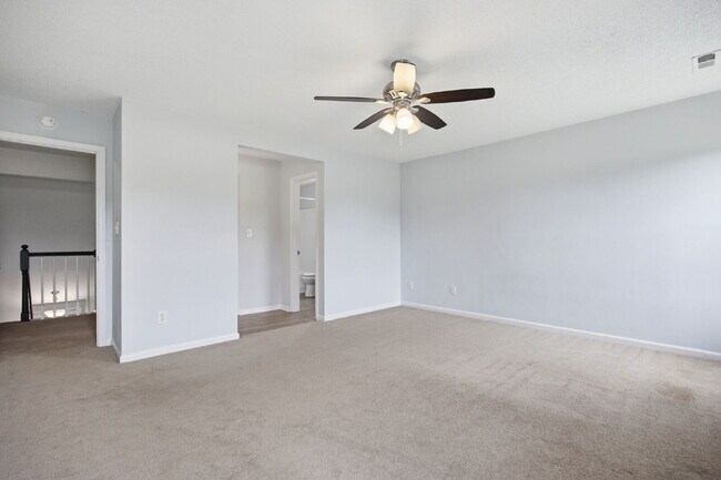Building Photo - 3-Bedroom Home with Garage & Private Patio