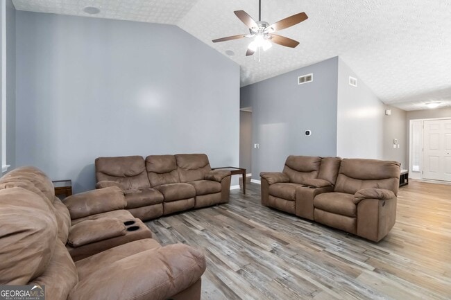 Building Photo - 1108 The by Way