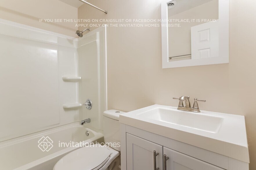 Building Photo - 124 Fieldstone Ln