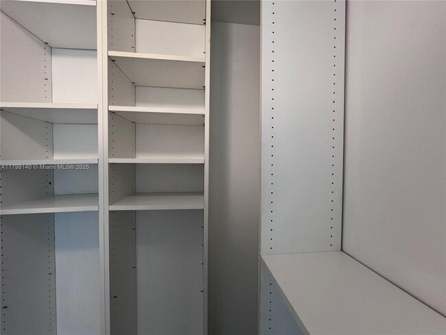 Building Photo - 50 Menores Ave