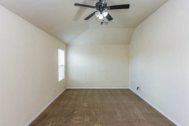 Building Photo - 18402 Each Elm Way