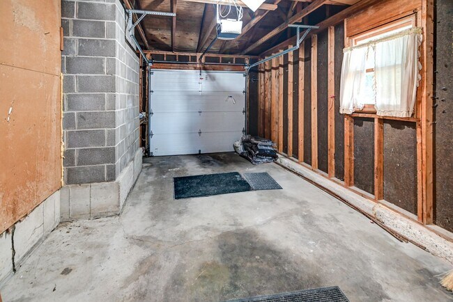 Building Photo - Katzfey-6715-6717 Century Ave