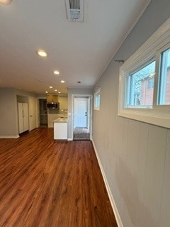 Building Photo - 6902 Lyons St