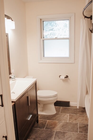 Bathroom - 3885 140th Ave