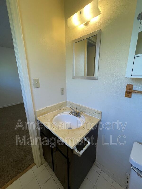 Building Photo - 11841 E 36th St