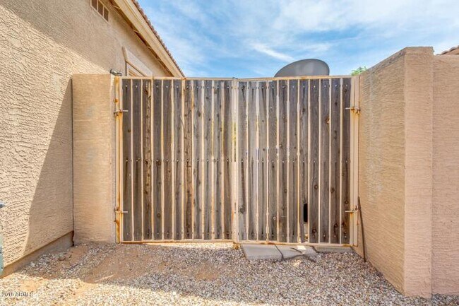 Building Photo - 3 bedroom in Mesa AZ 85209