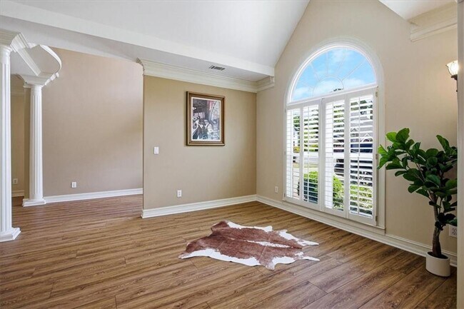 Building Photo - 210 Masters View Ct
