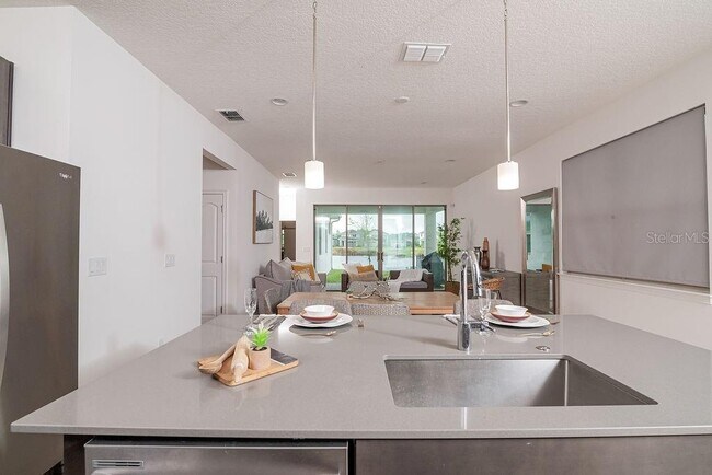 Building Photo - 7508 Wing Span Wy