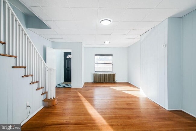 Primary Photo - 1735 Mifflin St