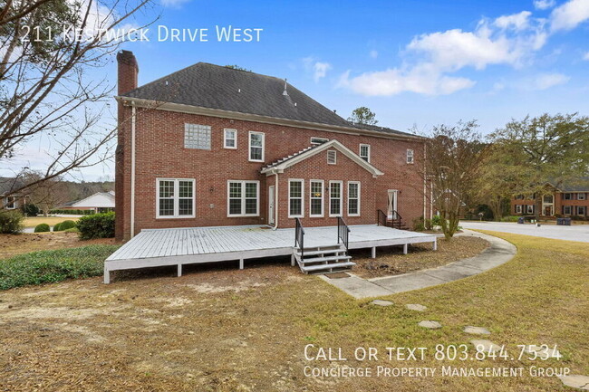 Building Photo - 211 Kestwick Dr W