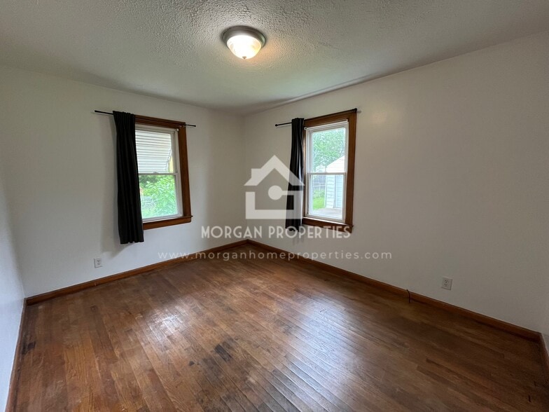 Building Photo - 2420 Wildwood Ave
