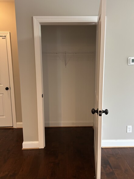 Building Photo - 100 Hexham Dr