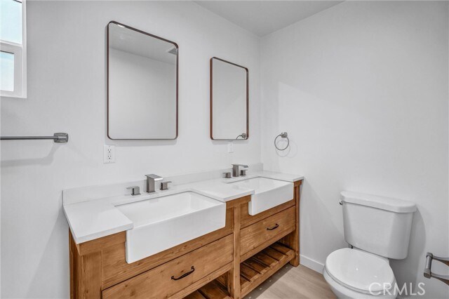 Building Photo - 10517 Firmona Ave