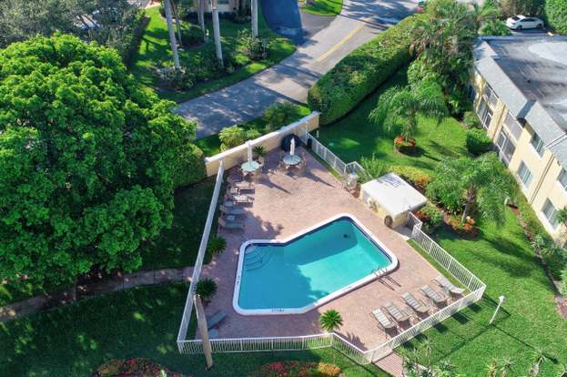 Building Photo - 207 Tropic Isle Dr