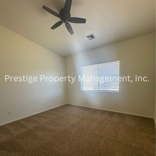 Building Photo - Beautiful Home with 3 Car Garage in Sonoran Ranch!