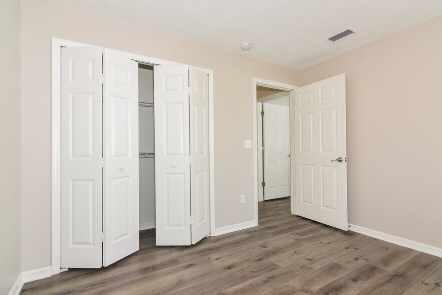 Building Photo - 22649 St Thomas Cir