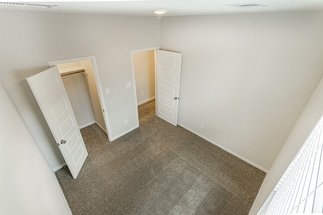 Building Photo - 14717 Pinion Ct