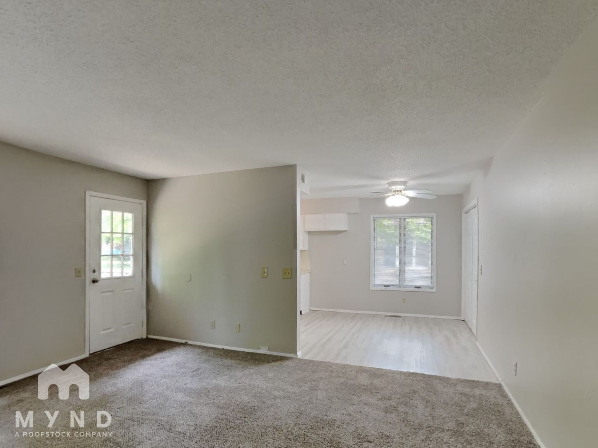 Building Photo - 1155 W Lindberg St