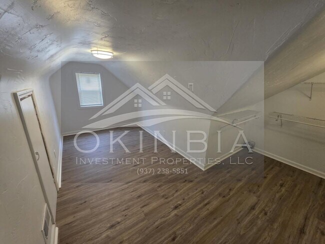 Building Photo - 1402 N Euclid Ave