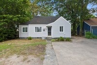 Building Photo - Move In Ready Norfolk Home!!