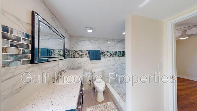 Building Photo - 2635 Arnold St