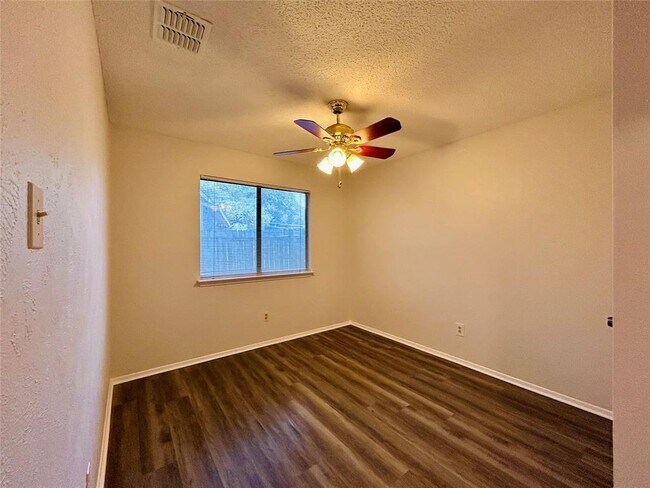 Building Photo - 1709 Morning Quail Dr