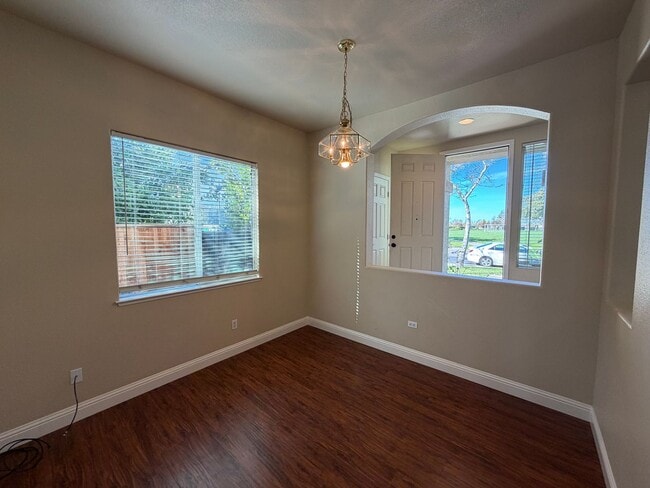 Building Photo - Large Home on Corner Lot