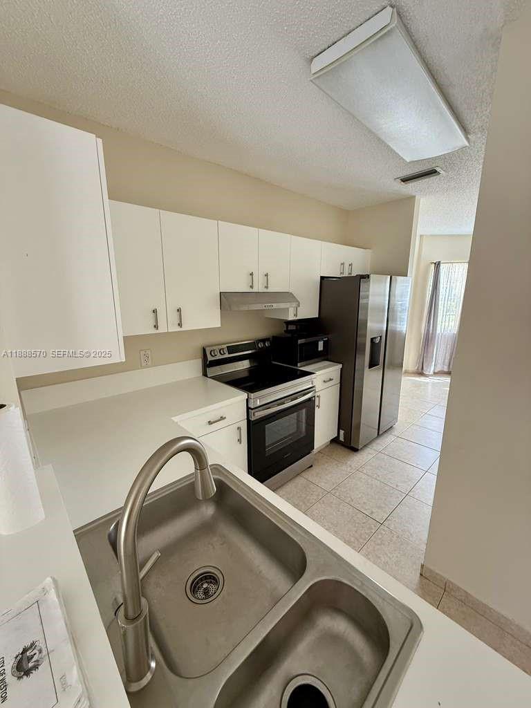 Building Photo - 16111 Emerald Cove Rd