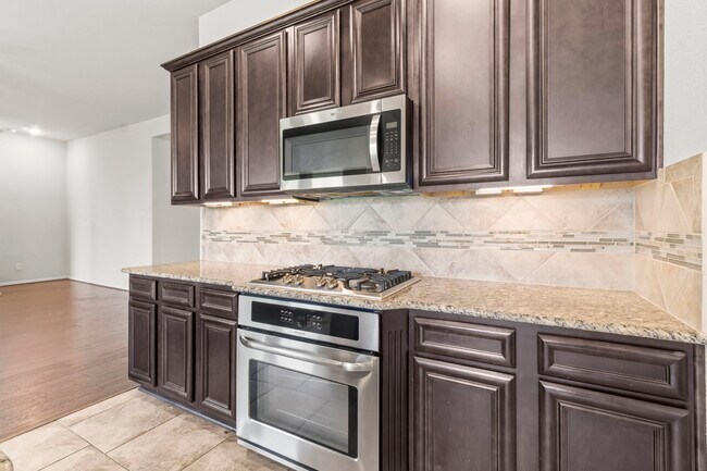 Building Photo - 1535 Heartwood Dr