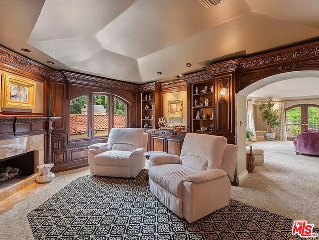 Building Photo - 6005 William Bent Rd