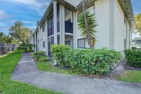 Building Photo - 20760 NE 4th Ct