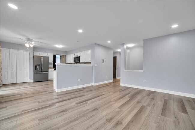 Building Photo - 1758 Red Bud Rd
