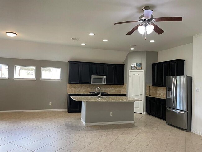 Building Photo - 26503 Grey Sparrow Dr