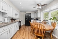 Building Photo - 154 Oakwood Dr