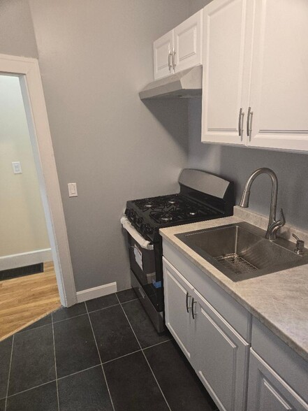 Building Photo - 55 Rockland Ave
