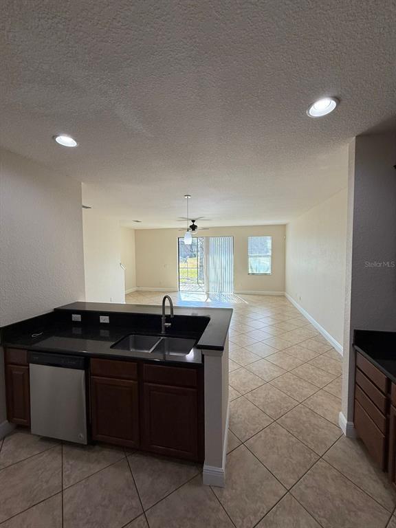 Building Photo - 8057 Prestbury Dr