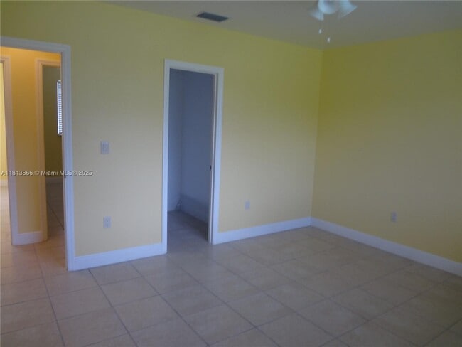 Building Photo - 28890 Colorado Rd
