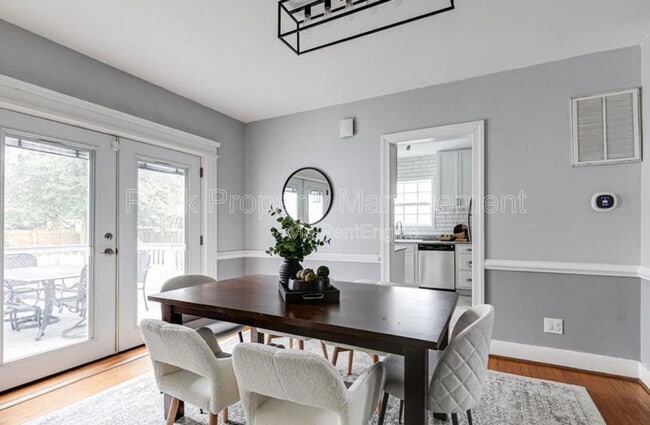 Building Photo - 4504 Hanover Ave