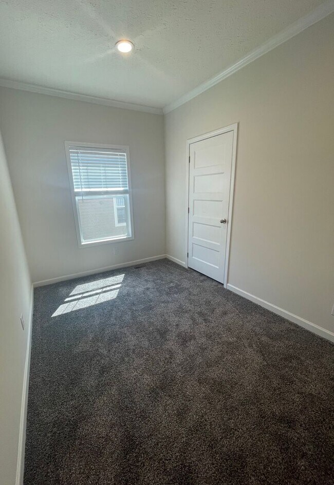Building Photo - Brand New Home - Brooks Cove Subdivision -...