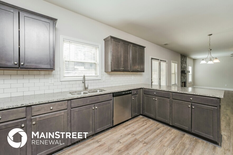 Building Photo - 1025 Overlook Walk Way