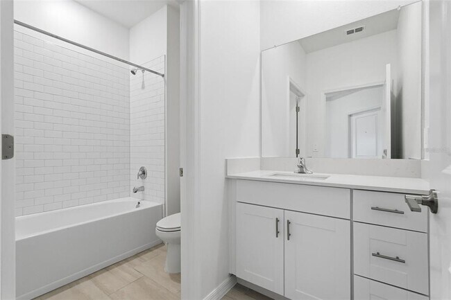 Building Photo - 9222 Scouter Bee Pl