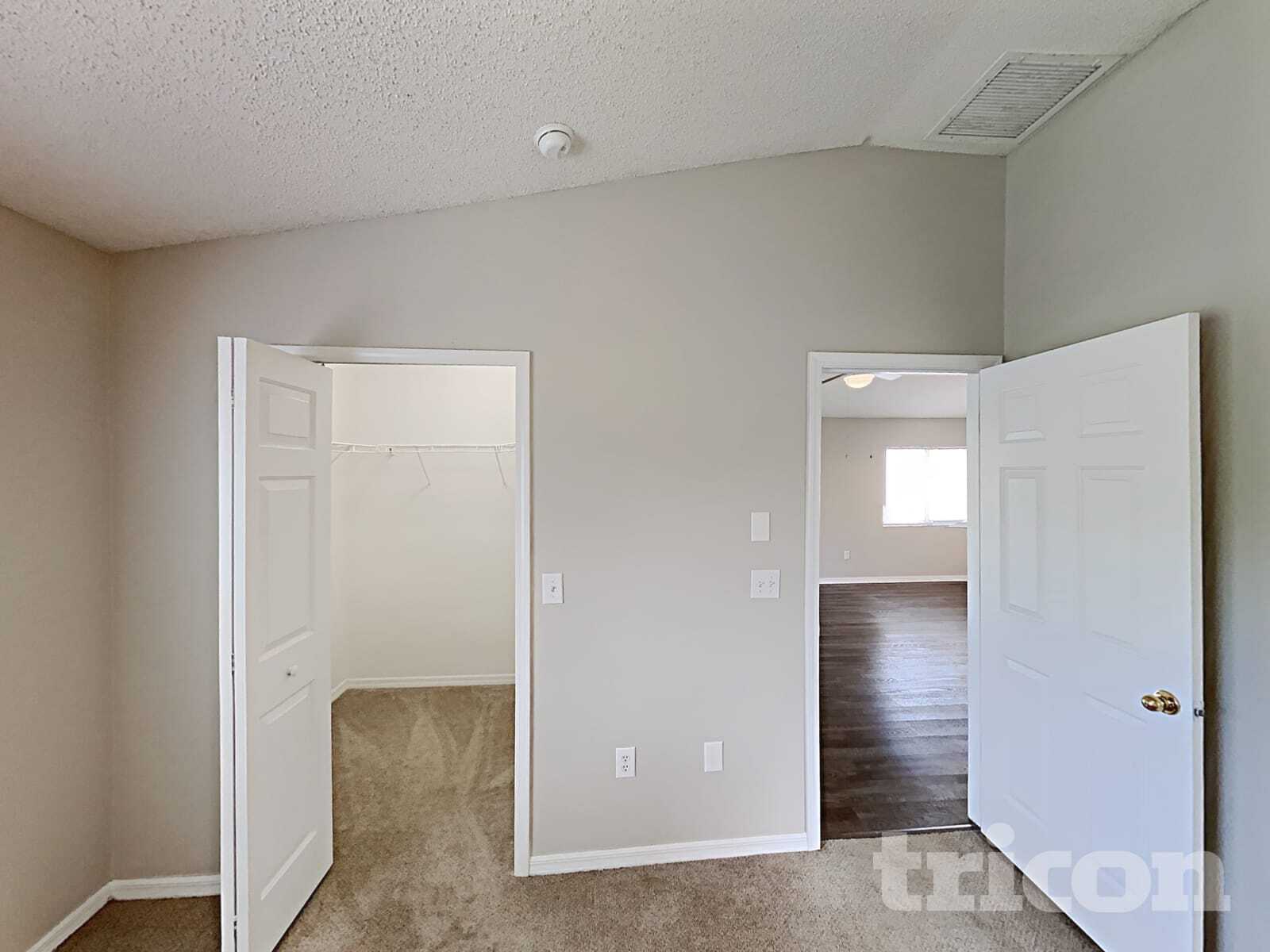 Building Photo - 533 Scarlet Maple Ct