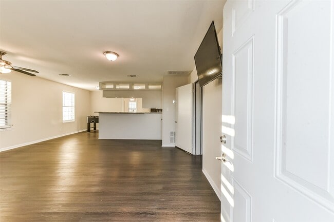 Building Photo - 3602 Alice St