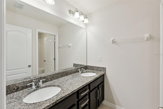 Building Photo - 350 Misty Grove Ln