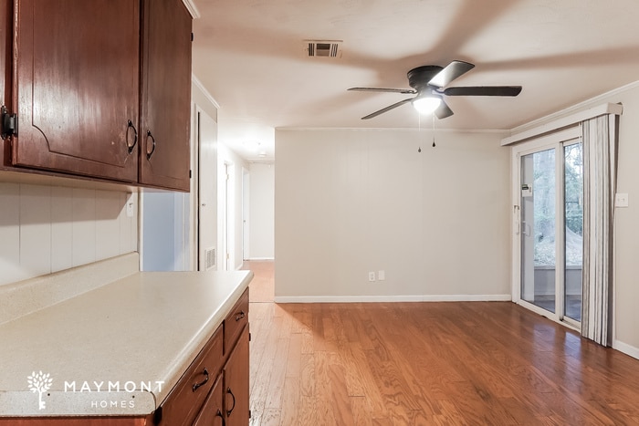 Building Photo - 605 Woodvale Rd